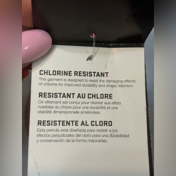 NIKE NWT Chlorine-Resistant Black One-Piece Bathing Suit - Picture 13 of 13